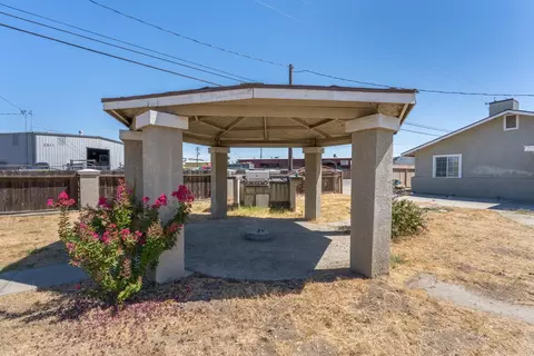 Exterior - 3600 Spruce Ave, Ceres, CA 95307 photo 2 of 3