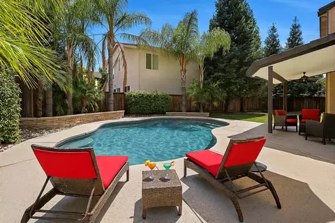 1734 Bandoni Ln, Manteca, CA 95337