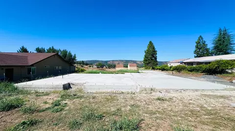 2098 Quail Hill Rd, Copperopolis, CA 95228