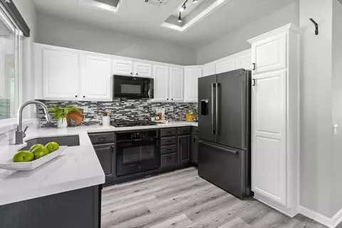 Kitchen - 248 Saddlehorn Loop, Lincoln, CA 95648 photo 2 of 2