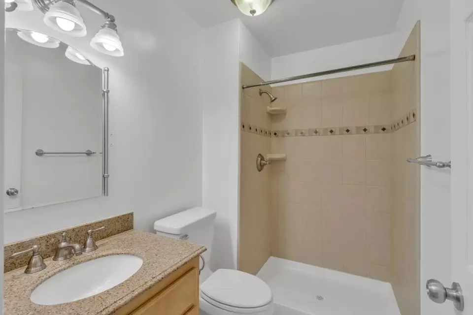 Bath - 8437 Cortadera Dr, Orangevale, CA 95662 photo 1 of 3