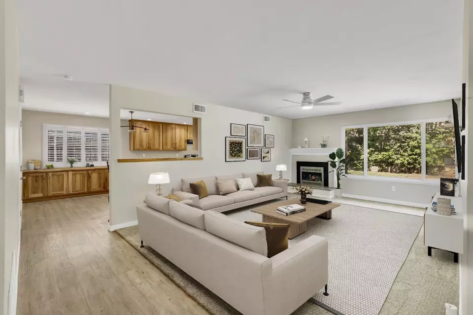 Living - 8437 Cortadera Dr, Orangevale, CA 95662 photo 1 of 4