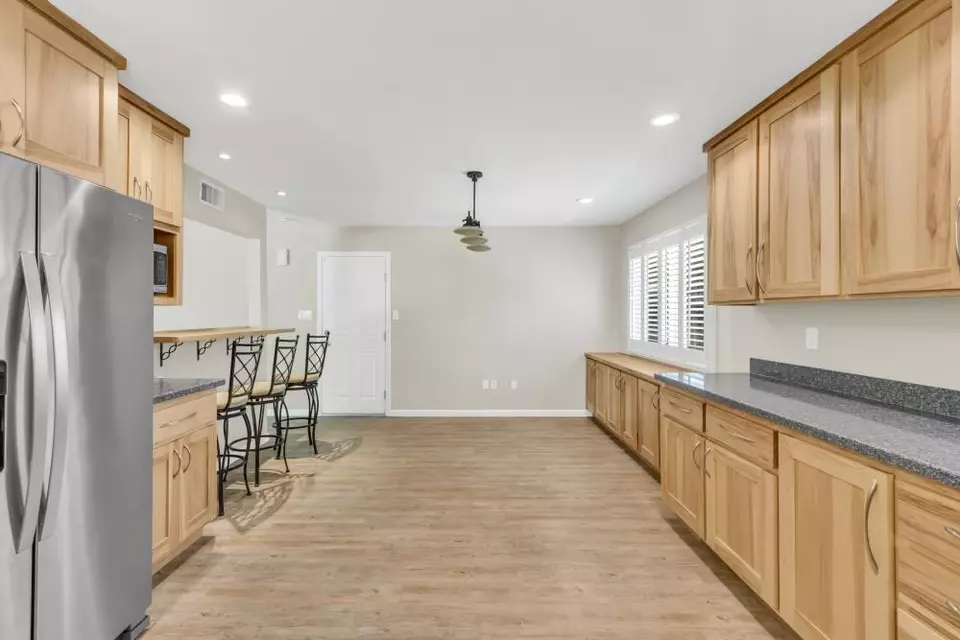 Kitchen - 8437 Cortadera Dr, Orangevale, CA 95662 photo 6 of 6