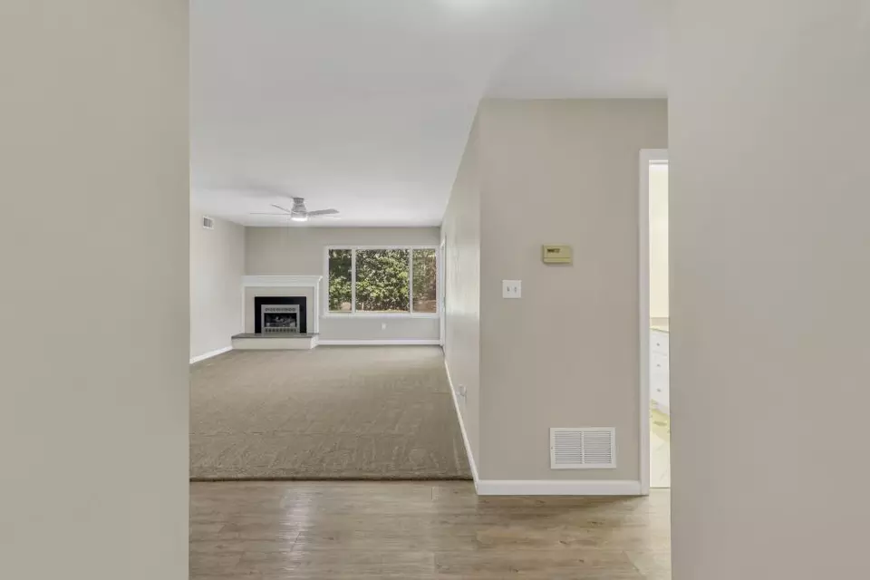 Entry Way - 8437 Cortadera Dr, Orangevale, CA 95662 photo 2 of 3