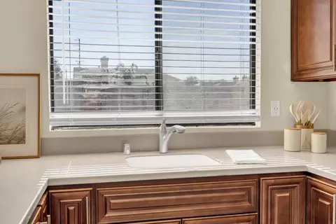 Kitchen - 713 E Century Pl, Lodi, CA 95240 photo 6 of 6