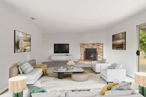 Living - 725 Mcfall Pl, Manteca, CA 95336 photo 1 of 4