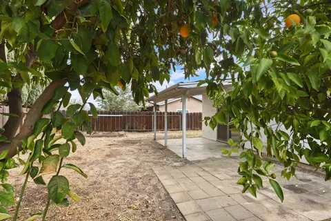 Exterior - 725 Mcfall Pl, Manteca, CA 95336 photo 6 of 6