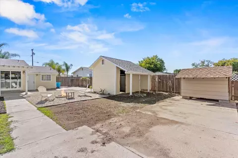 Exterior - 1985 16th St, Olivehurst, CA 95961 photo 8 of 13