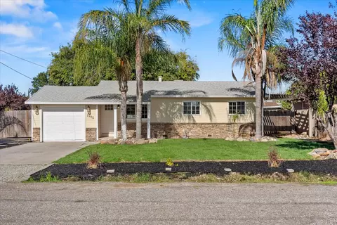 1985 16th St, Olivehurst, CA 95961 photo 1
