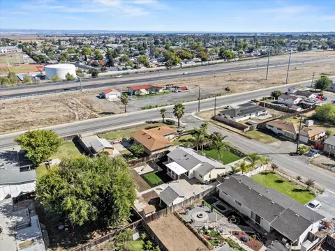 View/Area - 1985 16th St, Olivehurst, CA 95961 photo 5 of 7