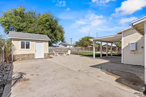 Exterior - 1985 16th St, Olivehurst, CA 95961 photo 12 of 13