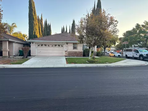 324 Roadrunner Dr, Patterson, CA 95363 photo 2
