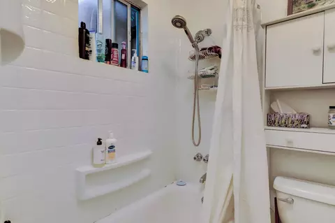 Bath - 120 George Ct, Colfax, CA 95713 photo 2 of 7