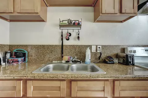 Kitchen - 120 George Ct, Colfax, CA 95713 photo 13 of 17