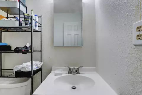 Bath - 120 George Ct, Colfax, CA 95713 photo 6 of 7