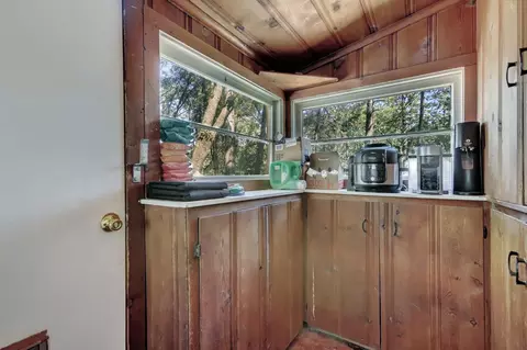 Kitchen - 120 George Ct, Colfax, CA 95713 photo 9 of 17