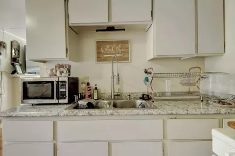 Kitchen - 120 George Ct, Colfax, CA 95713 photo 8 of 17
