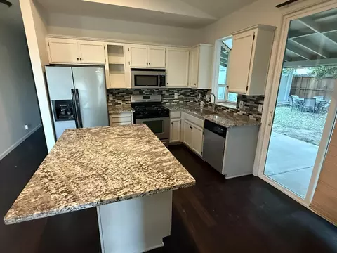 726 Willowgreen Cir, Galt, CA 95632 photo 10