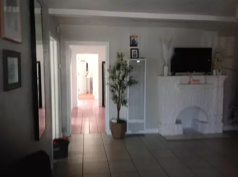 5715 E 16th St, Oakland, CA 94621 photo 1