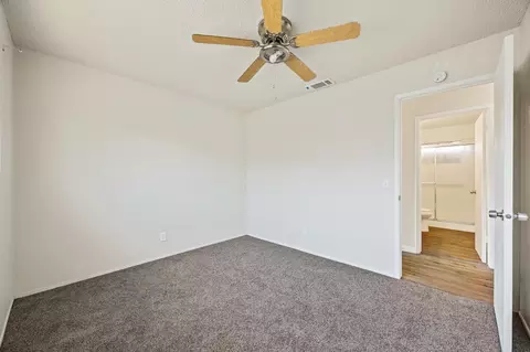 Bedroom - 7040 Doris Ave, Winton, CA 95388 photo 2 of 7