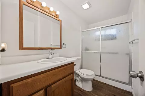 Bath - 7040 Doris Ave, Winton, CA 95388 photo 2 of 2