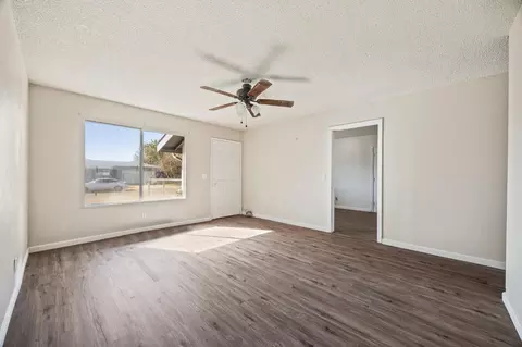 Living - 7040 Doris Ave, Winton, CA 95388 photo 3 of 4