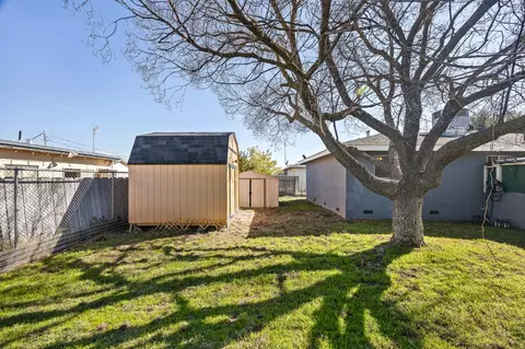 Exterior - 7040 Doris Ave, Winton, CA 95388 photo 6 of 6