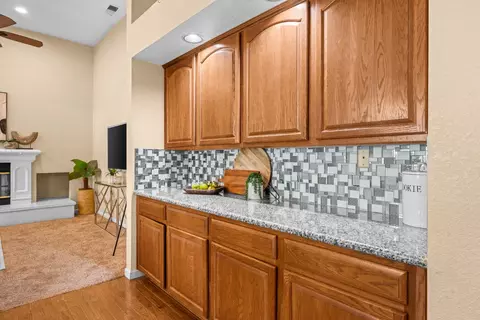 Kitchen - 5410 Quane Rd, Rocklin, CA 95765 photo 2 of 7