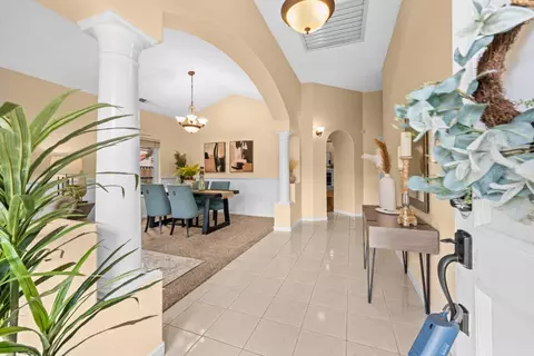 Entry Way - 5410 Quane Rd, Rocklin, CA 95765 photo 5 of 6