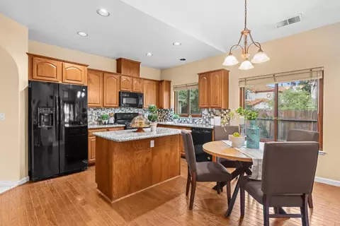 Kitchen - 5410 Quane Rd, Rocklin, CA 95765 photo 7 of 7