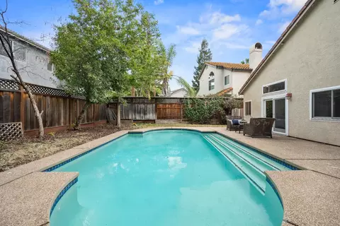 Exterior - 5410 Quane Rd, Rocklin, CA 95765 photo 2 of 11