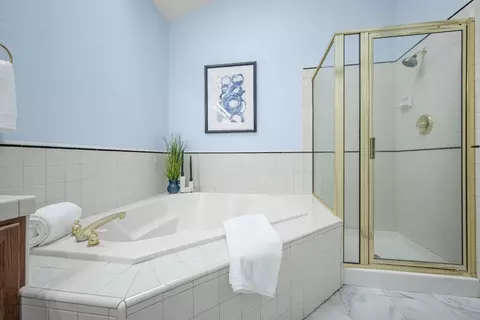 Bath - 5410 Quane Rd, Rocklin, CA 95765 photo 4 of 4