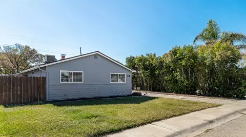 34 Pereira Ave, Tracy, CA 95376 photo 4