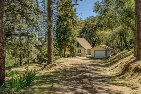 14178 Marc Dr, Pine Grove, CA 95665 photo 2