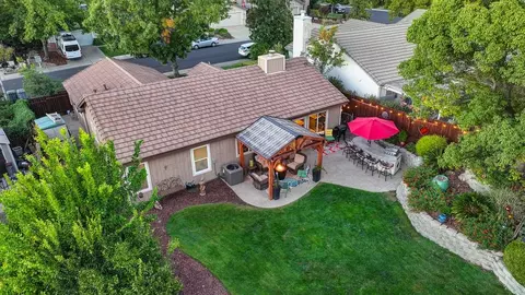 4811 Hartwick Rd, Rocklin, CA 95765