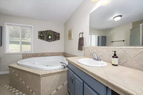 Bath - 5880 Heavens Gate, Lotus, CA 95651 photo 2 of 3