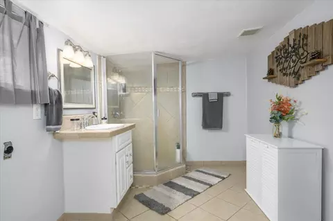 Bath - 5880 Heavens Gate, Lotus, CA 95651 photo 1 of 3