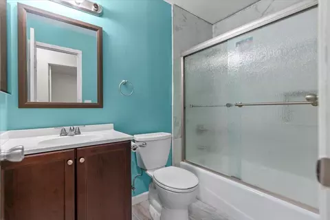 Bath - 3705 Lamborghini Ln, Modesto, CA 95356 photo 1 of 2
