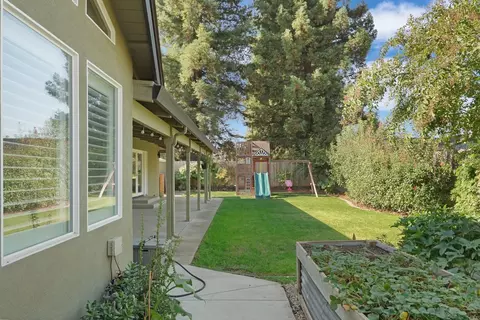 Exterior - 1813 Bannister Pl, Modesto, CA 95355 photo 9 of 15