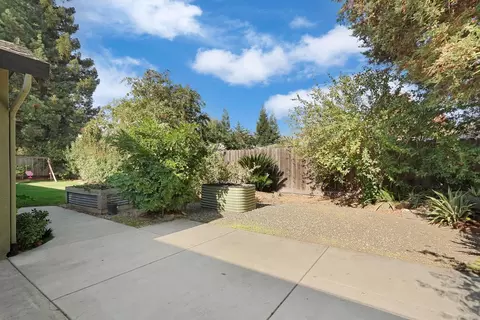 Exterior - 1813 Bannister Pl, Modesto, CA 95355 photo 7 of 15