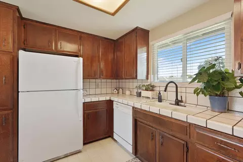 309 Vineyard Dr, Lodi, CA 95240 photo 9