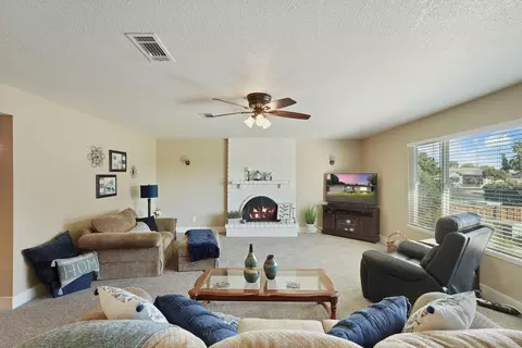 309 Vineyard Dr, Lodi, CA 95240 photo 14