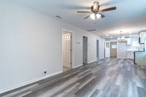 Entry Way - 421 Alturas Ave, Modesto, CA 95351 photo 1 of 1