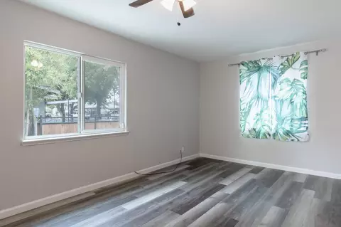 Living - 421 Alturas Ave, Modesto, CA 95351 photo 2 of 3