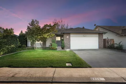 Exterior - 2526 Park West Dr, Lodi, CA 95242 photo 3 of 11