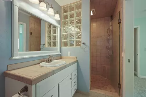 Bath - 2526 Park West Dr, Lodi, CA 95242 photo 2 of 3