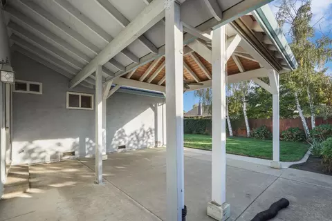 Exterior - 2526 Park West Dr, Lodi, CA 95242 photo 5 of 11