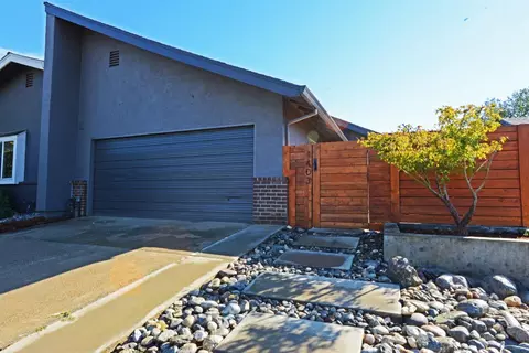 1403 Switchman Dr, Roseville, CA 95678