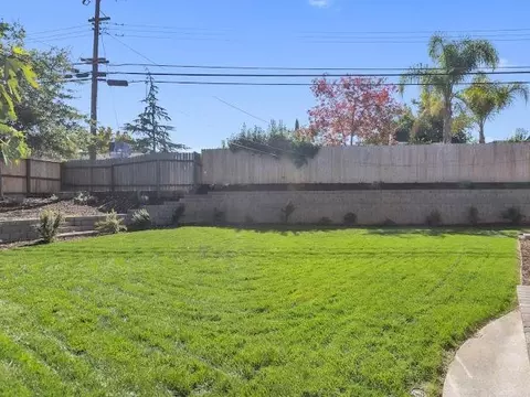 Exterior - 5841 Sharps Cir, Carmichael, CA 95608 photo 6 of 8
