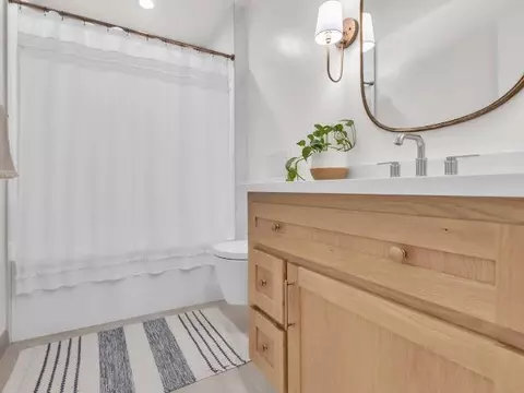Bath - 5841 Sharps Cir, Carmichael, CA 95608 photo 1 of 3